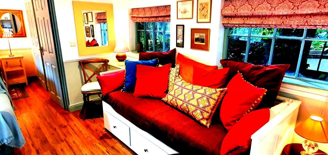 Villa Charming Victorian Coach House *